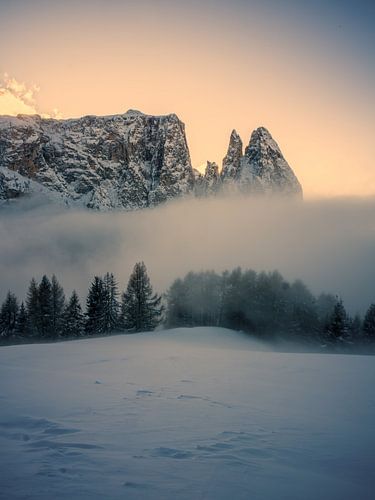 Seiser Alm - Schlern en Santnerspitze in de mist