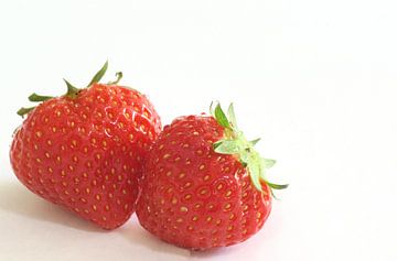 Strawberry red van Monique Dijkgraaf