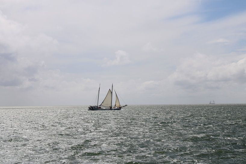 sail along by Maret