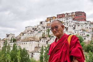 moine au monastère de Thiksey au Ladakh, Inde