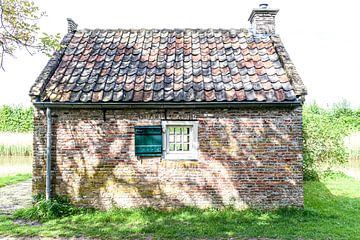 Het oude washuisje langs de Linge van Jurjen Jan Snikkenburg