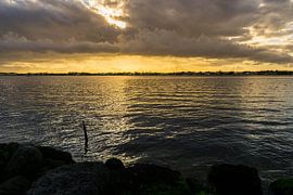 USA, Florida, Amazing sunset with glowing orange sky by adventure-photos
