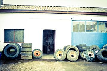 Bandenboerderij by Claudia Bella