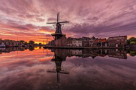 Sunrise bij molen "De Adriaan" by Costas Ganasos