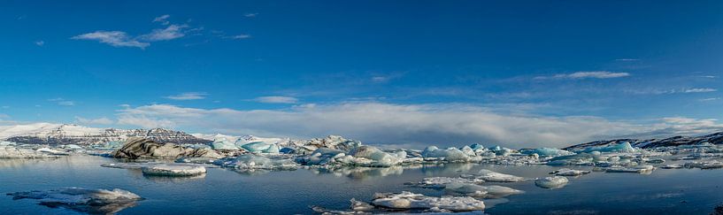 Jökulsárlón, photo panoramique d'un glacier lacustre dans le sud de l'Islande par Gert Hilbink