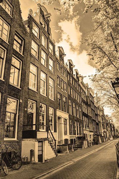 Innere Stadt von Amsterdam Niederlande Sepia von Hendrik-Jan Kornelis