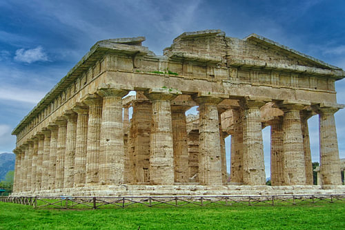Griechischer Neptun-Tempel in Paestum, Italien von Patricia Hofmeester