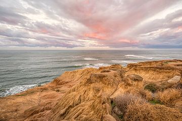 Roze wolken bij zonsopgang van Joseph S Giacalone Photography
