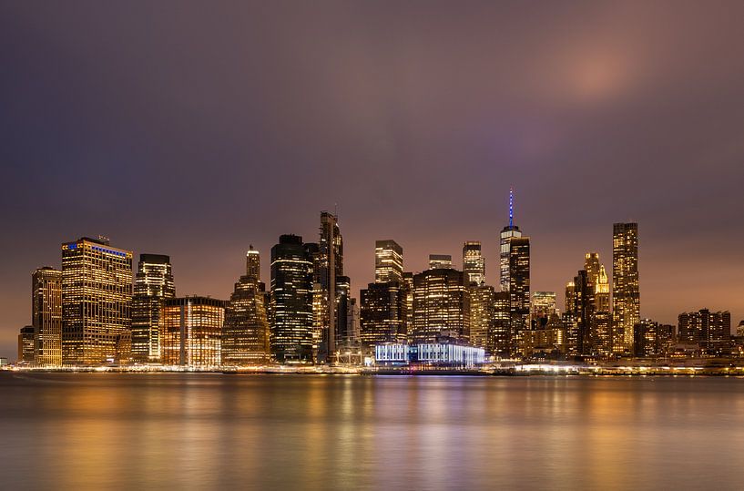 Purlpe New York Skyline by Ton van den Boogaard