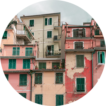 De kleuren van Cinque Terre in Ligurië | Fotoprint Italië | Europa kleurrijke reisfotografie van HelloHappylife