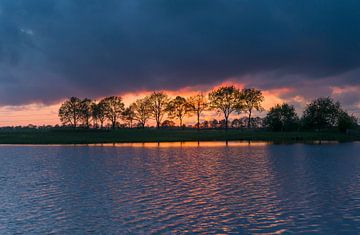Sonnenuntergang (Donderen - Niederlande) von Marcel Kerdijk