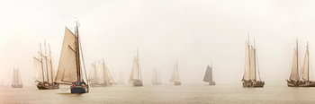 Boten van de Bruine Vloot in de mist