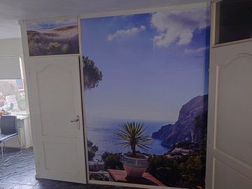 Klantfoto: Azuurblauwe zee op Capri van Christian Müringer