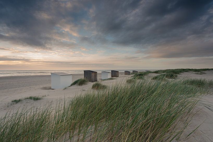 Strandhäuschen in den Dünen von Jolanda de Leeuw