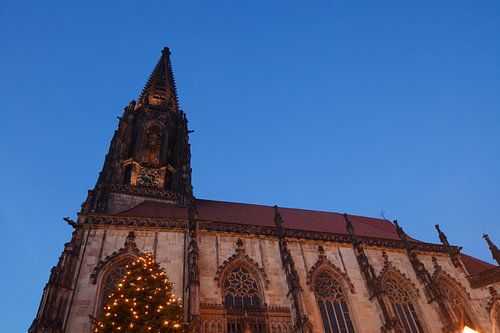 Christmas market at the Lamberti church