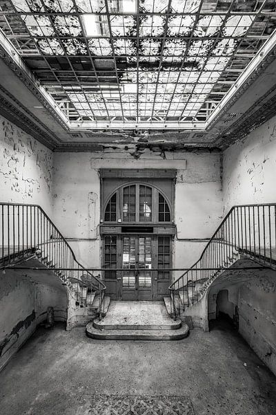 Entrance portal of a French castle by Gentleman of Decay