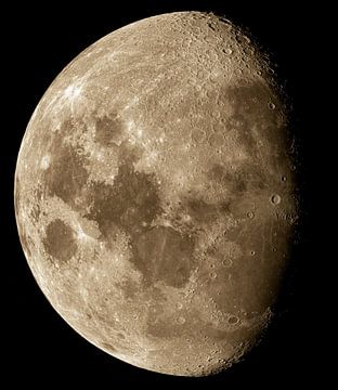Onze maan - maanfase - afnemende maan van Max Steinwald