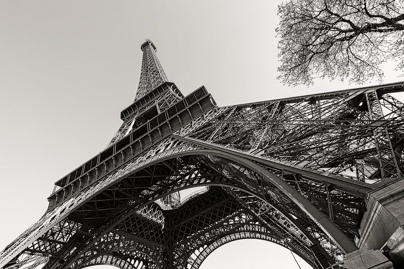 La Tour Eiffel de Paris en perspective par JPWFoto