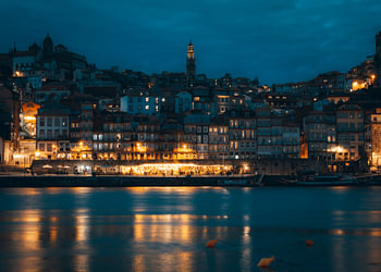 Porto Ribeira in het blauwe uur