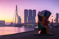 Pink sunrise in Rotterdam van Ilya Korzelius thumbnail
