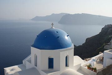 de blauwe daken van Santorini Griekenland van ticus media