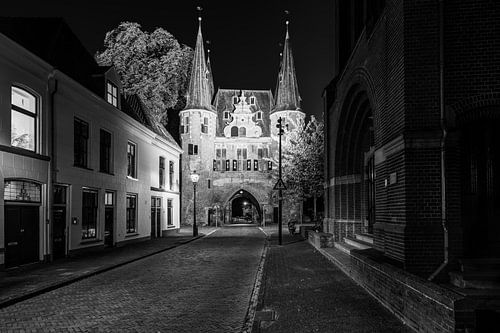 Broederpoort Kampen en noir et blanc sur Fotografie Ronald