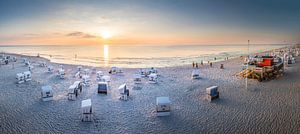 Sommerabend mit Strandkörben am Weststrand bei Kampen, Sylt