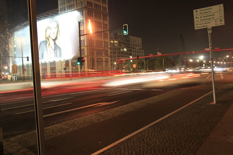 Big City Lights by Ellen Braekevelt