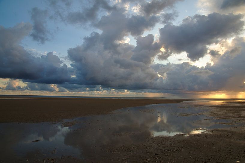 Mirror from the water by Geert Jan Klinkhamer