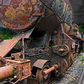 Locomotive à vapeur rouillée sur Leopold Brix