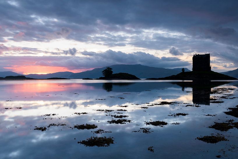 Castle Stalker van Herman Schutte