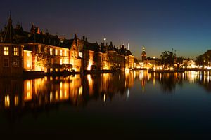 Den Haag bij nacht von Michel van Kooten