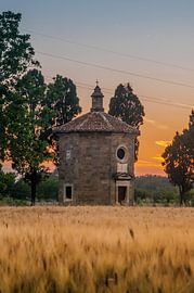 chapel in tuscany(Oratorio di SanGuido) by Erik van 't Hof