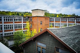 The Forgotten School – A Silent Courtyard Overtaken by Nature by Infinite Decay