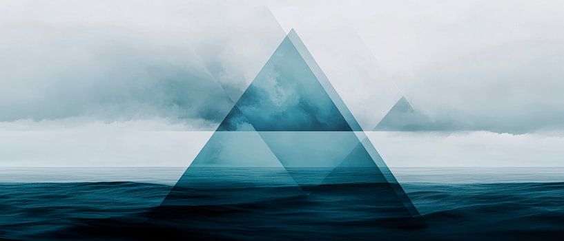 Bergspitzen im Nebel – Abstrakt von Poster Art Shop