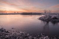 Niederländischer Sonnenaufgang im Winter