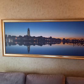 Klantfoto: Deventer skyline ochtendlicht van Tom Smit, op canvas