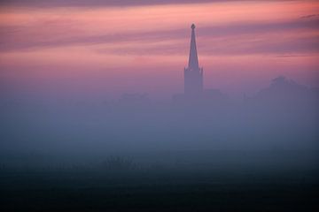 Kerk in de mist van Samantha Rorijs