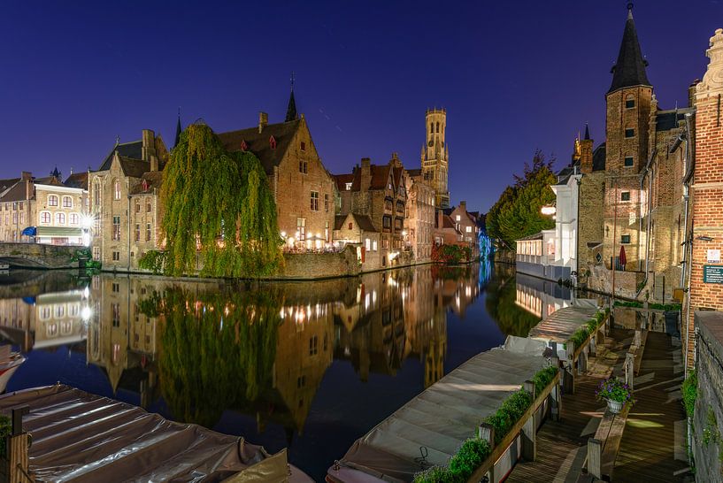 La Maison bleue de nuit, Bruges par Gea Gaetani d'Aragona