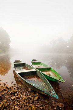 Zwei Boote auf der Dordogne  von Halma Fotografie
