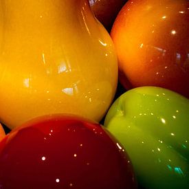 Fruit in glass sur Ferry Noothout