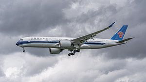 Passagierflugzeug vom Typ Airbus A350-900 der China Southern Airlines.