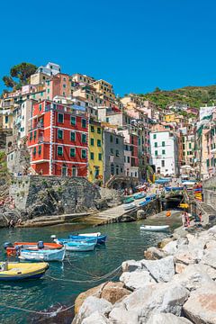 Riomaggiore, Cinque Terre, Italië  van Richard van der Woude