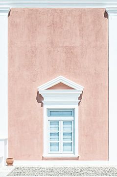 Pink wall and a pediment, Linda Wride by 1x
