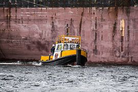Die Männer der Copper Plough auf der Straße im Hafen von scheepskijkerhavenfotografie