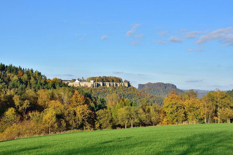 Uitzicht op de Königstein van Karin Jähne