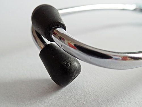 Stetoscoop op egale achtergrond