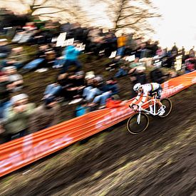 Vestingcross Hulst Mathieu van der Poel sur Herbert Huizer