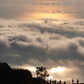 aan de rand van de krater van Bettina Schnittert