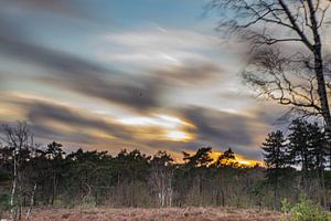 wolken in beweging van Karin Riethoven